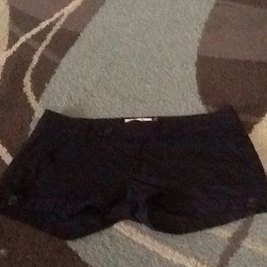 SO brand quilt black shorts